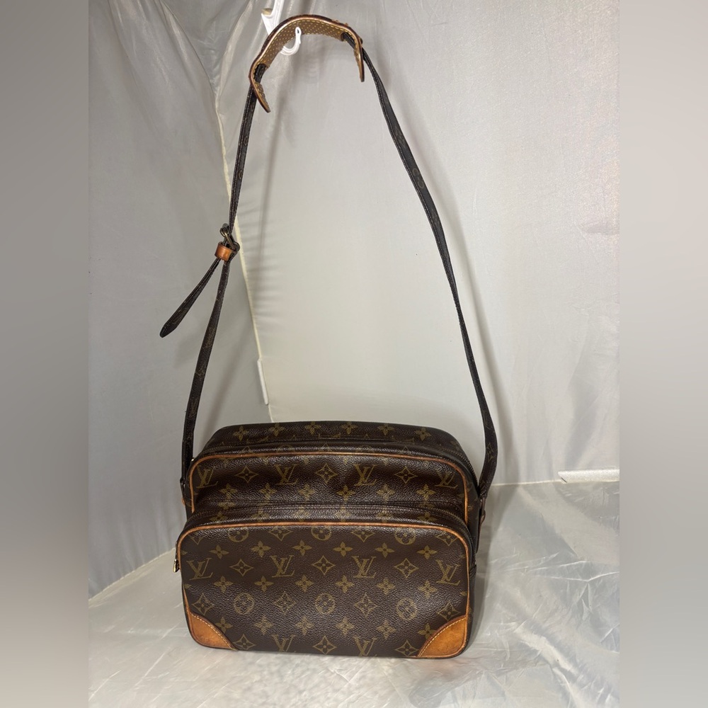 Super Vintage Louis Vuitton Brown Monogram Messenger Bag